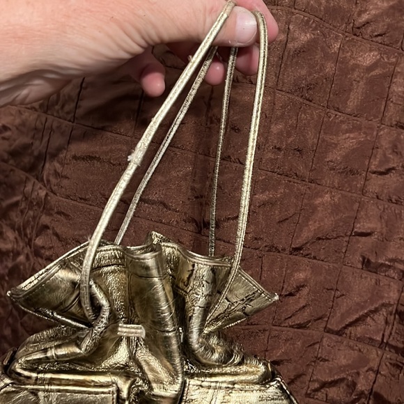 Vintage Gino gold metallic small leather bag - Picture 8 of 16